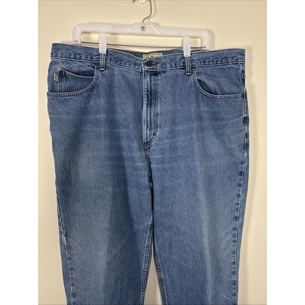 LL Bean Natural Fit Jeans Mens 42x32 Fit 40x30 Blue Denim Pants Straight Leg Vtg - Picture 2 of 13